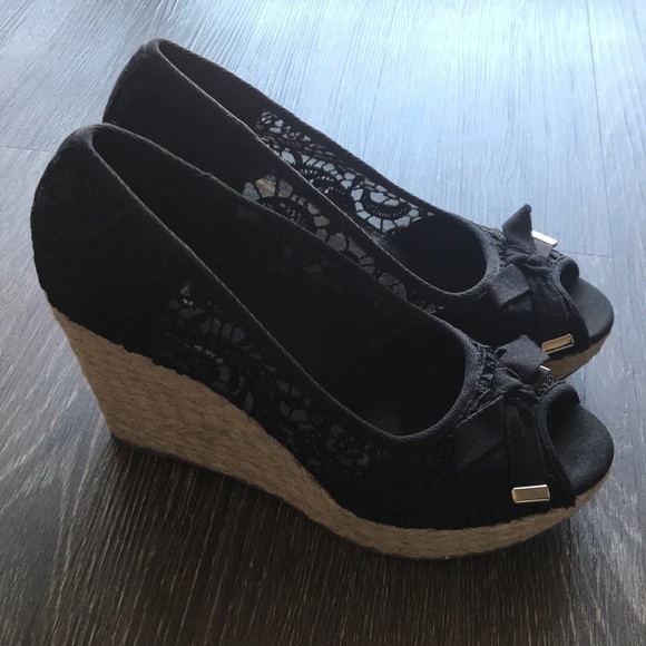 Kelly & Katie Shoes - SOLD ✨ Kelly & Katie Wedge Lace Peep Toe Bow Sandal Heel